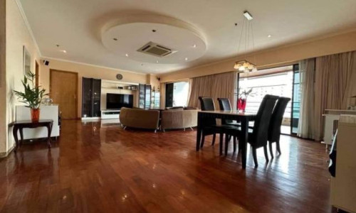 Thajsko-Pattaya-Phratamnak-3 pokojový byt-200 m2-View Talay