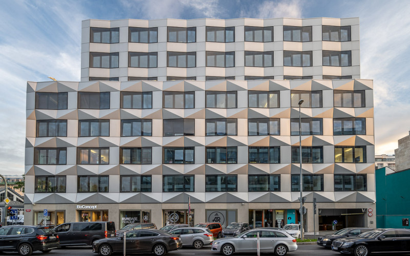 Pronájem, Kanceláře, 194m² - Praha - Karlín