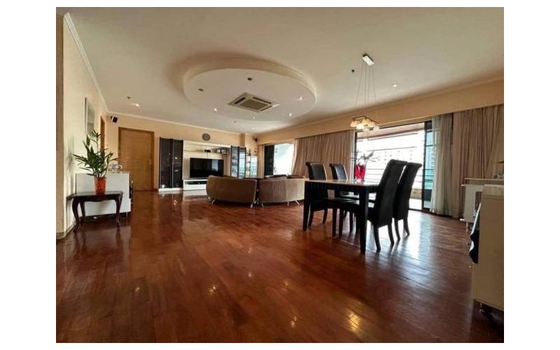 Thajsko-Pattaya-Phratamnak-3 pokojový byt-200 m2-View Talay