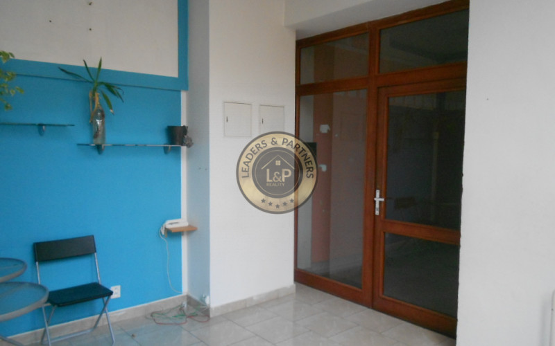 Pronájem, Obchodní prostory, 228m² - Praha 2