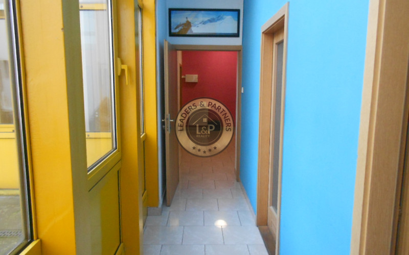 Pronájem, Obchodní prostory, 228m² - Praha 2