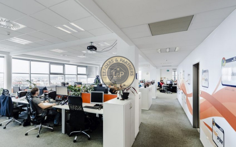 Pronájem, Kanceláře, 929m² - Praha - Nusle