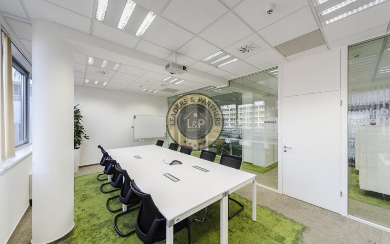 Pronájem, Kanceláře, 300m² - Praha - Nusle