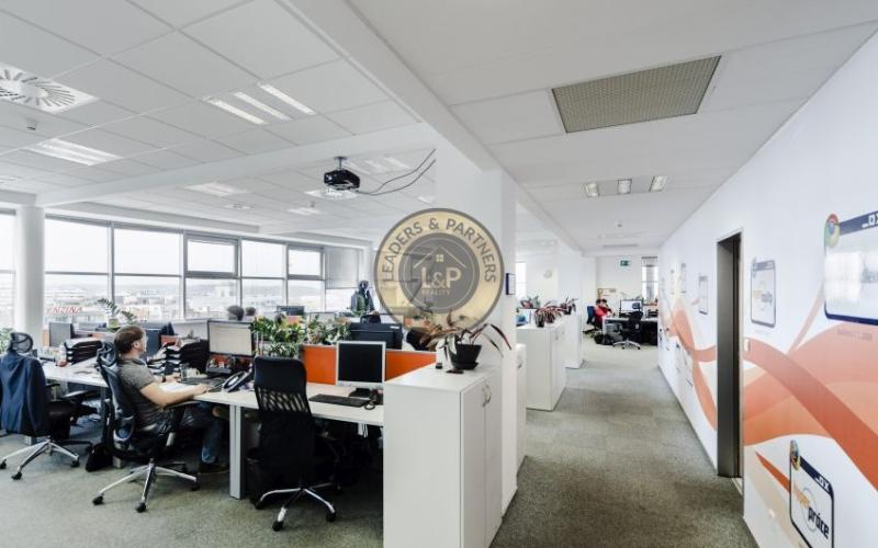 Pronájem, Kanceláře, 300m² - Praha - Nusle