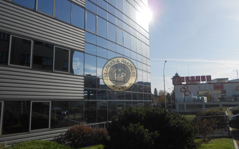 Pronájem, Kanceláře, 929m² - Praha - Nusle
