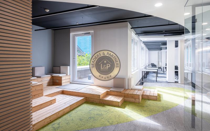 Pronájem, Kanceláře, 295m² - Praha - Karlín