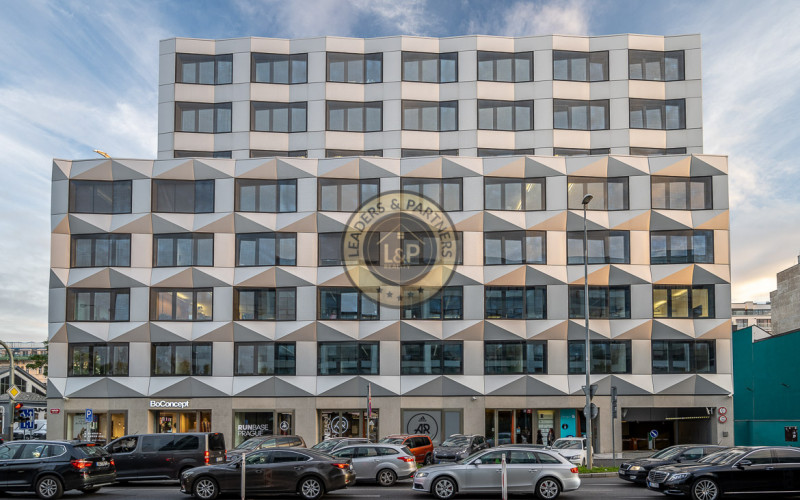 Pronájem, Kanceláře, 295m² - Praha - Karlín