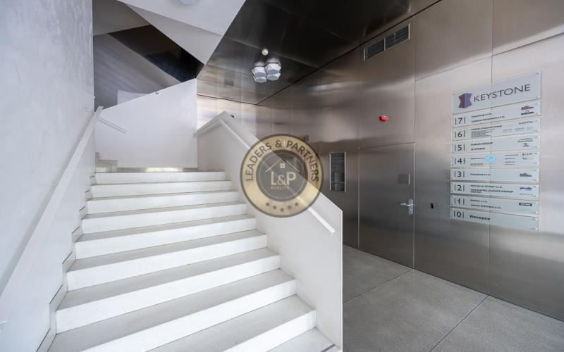 Pronájem, Kanceláře, 194m² - Praha - Karlín