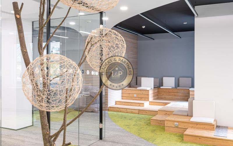 Pronájem, Kanceláře, 194m² - Praha - Karlín