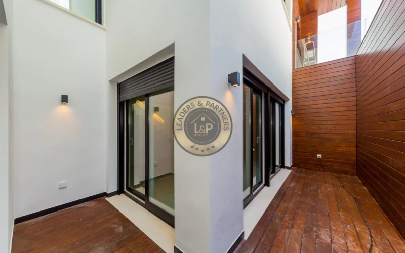 Luxusní prostorná designová vila, Torrevieja, Španělsko