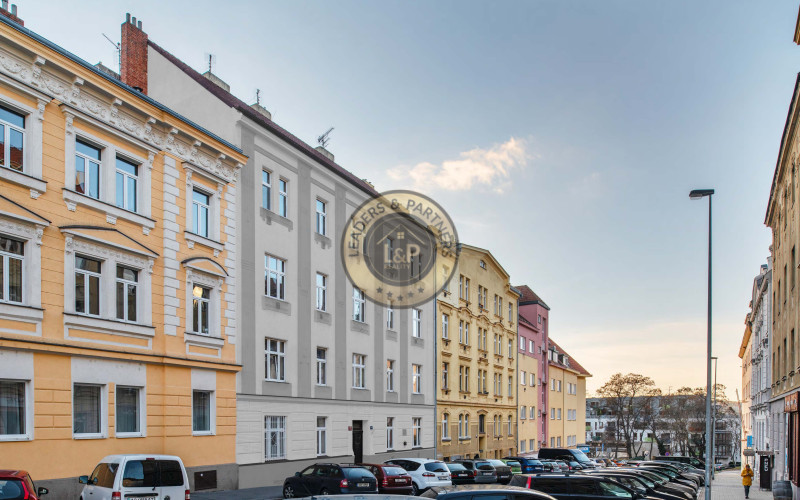 Bydlení SINKULOVA - Bytová jednotka 2+kk