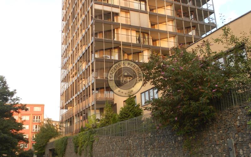 Plně zařízený 4+kk, 145 m² (Mezonet) s velkou střešní zahradou