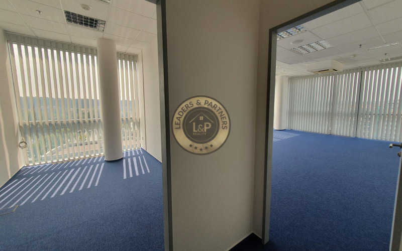 Pronájem, Kanceláře, 285 m² - Praha - Holešovice