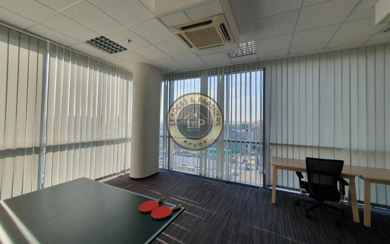 Pronájem, Kanceláře, 478 m² - Praha - Holešovice