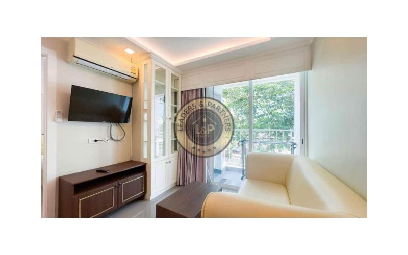 Thajsko-Pattaya-2 pokojový byt na prodej-900 m od moře-Orient Resort & Spa